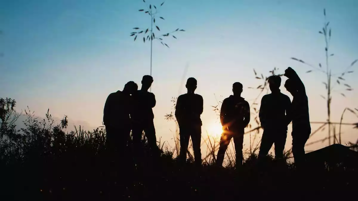 Groupe hommes soir nature