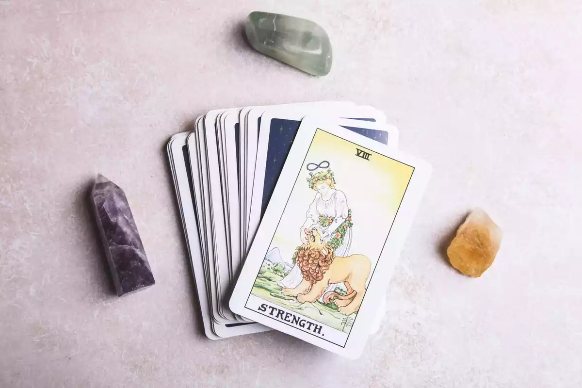 Un jeu de cartes de tarot